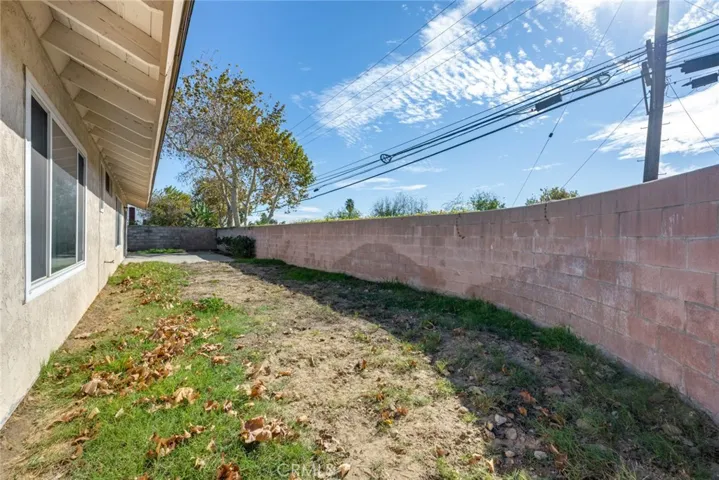 713 E Margarita Road, Rialto, California 92376