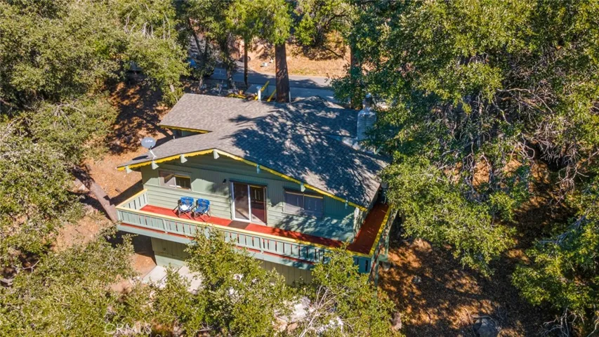 25080 Valle Drive, Crestline, California 92325