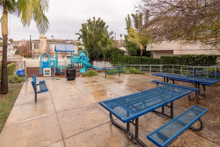 1911 Mathews Avenue 4, Redondo Beach, California 90278