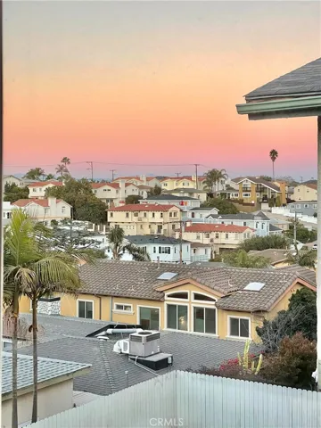 1911 Mathews Avenue 4, Redondo Beach, California 90278