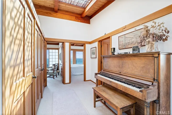 1911 Ocean Way, Laguna Beach, California 92651