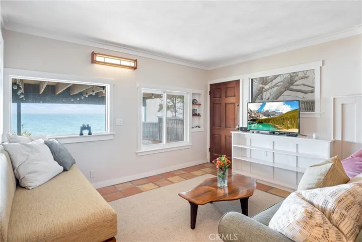 1911 Ocean Way, Laguna Beach, California 92651