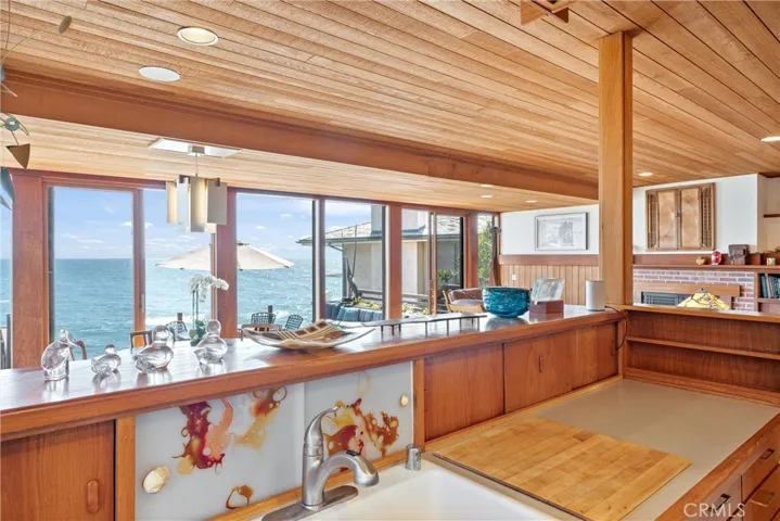 1911 Ocean Way, Laguna Beach, California 92651