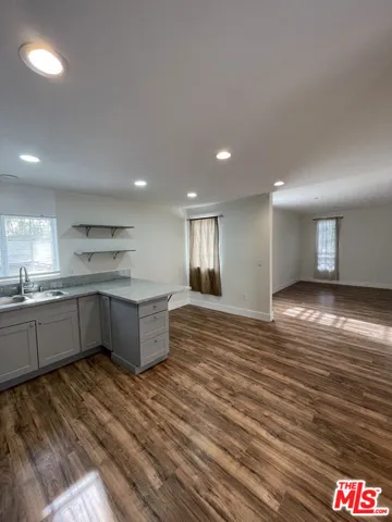 2270 1/2 Cove Avenue, Los Angeles, California 90039