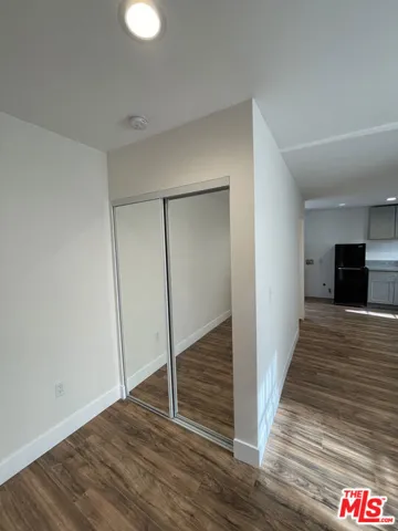 2270 1/2 Cove Avenue, Los Angeles, California 90039