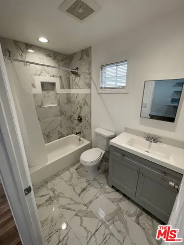 2270 1/2 Cove Avenue, Los Angeles, California 90039