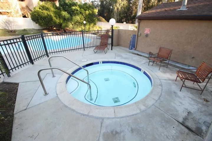 10332 Caminito Aralia 110, San Diego, California 92131