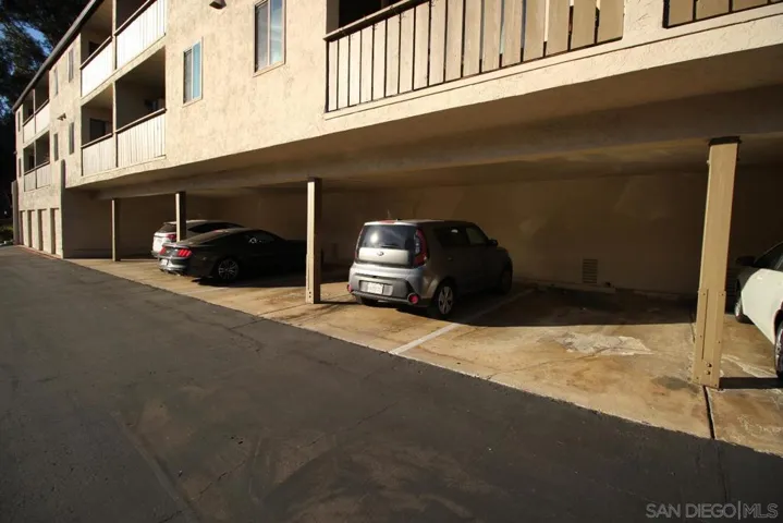 10332 Caminito Aralia 110, San Diego, California 92131