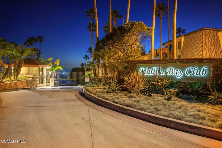 11948 Whalers Lane