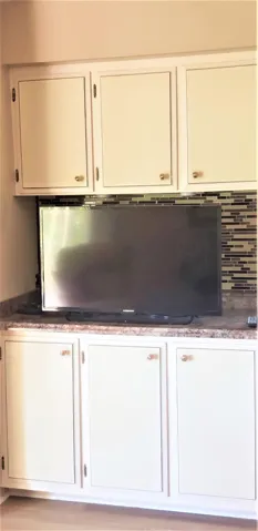 tv cab