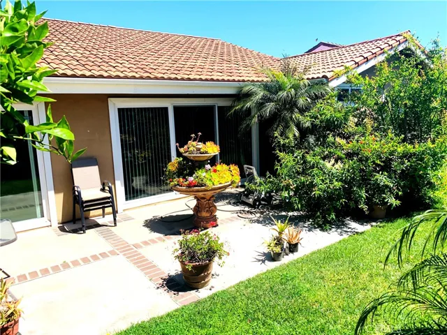 18893 Santa Isadora Street, Fountain Valley, California 92708