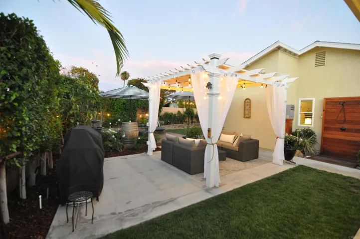 1702 Lemon Heights Drive, Oceanside, California 92056