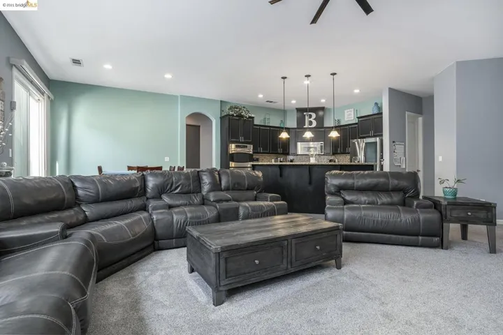 109 Little Ranch Circle, Oakley, California 94561