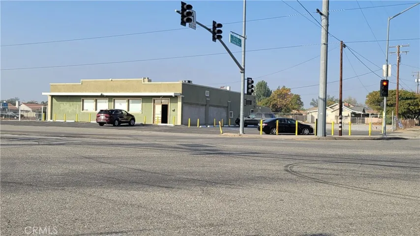 15482 San Bernardino Avenue, Fontana, California 92335