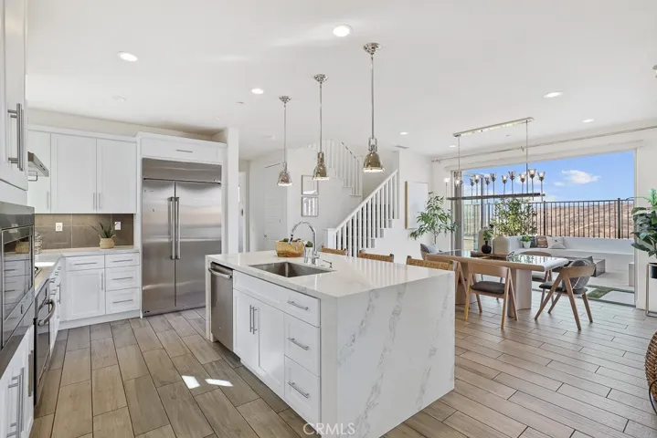 327 Laurel, Lake Forest, California 92630