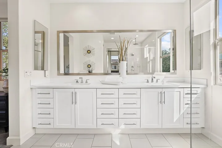 327 Laurel, Lake Forest, California 92630