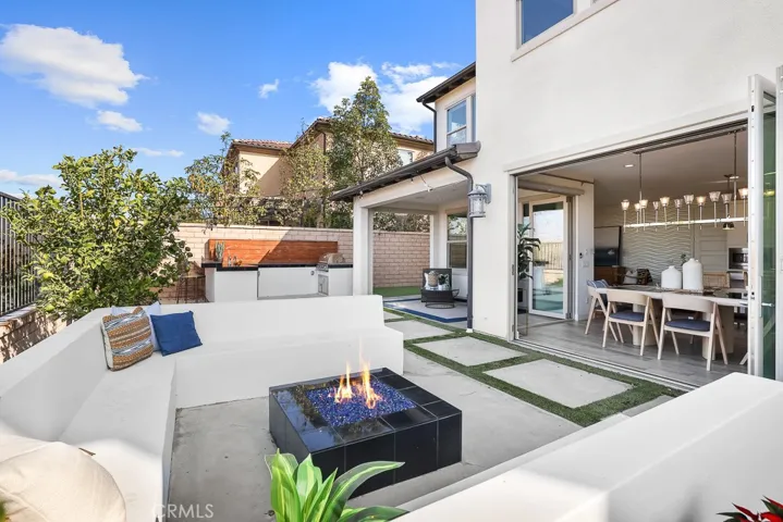 327 Laurel, Lake Forest, California 92630