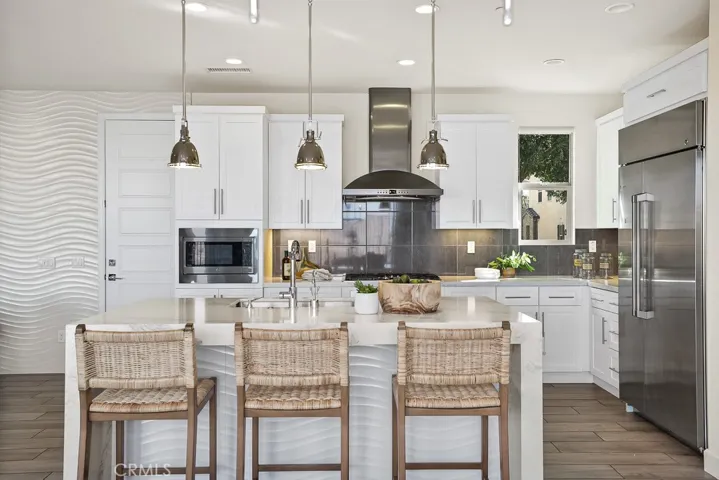 327 Laurel, Lake Forest, California 92630