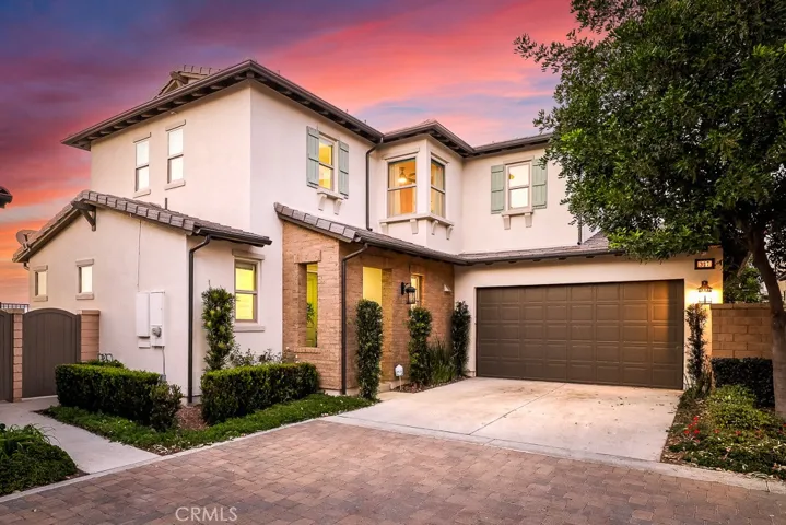 327 Laurel, Lake Forest, California 92630
