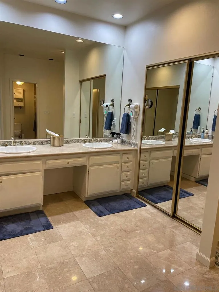 8206 Caminito Lacayo, California home-pic-16