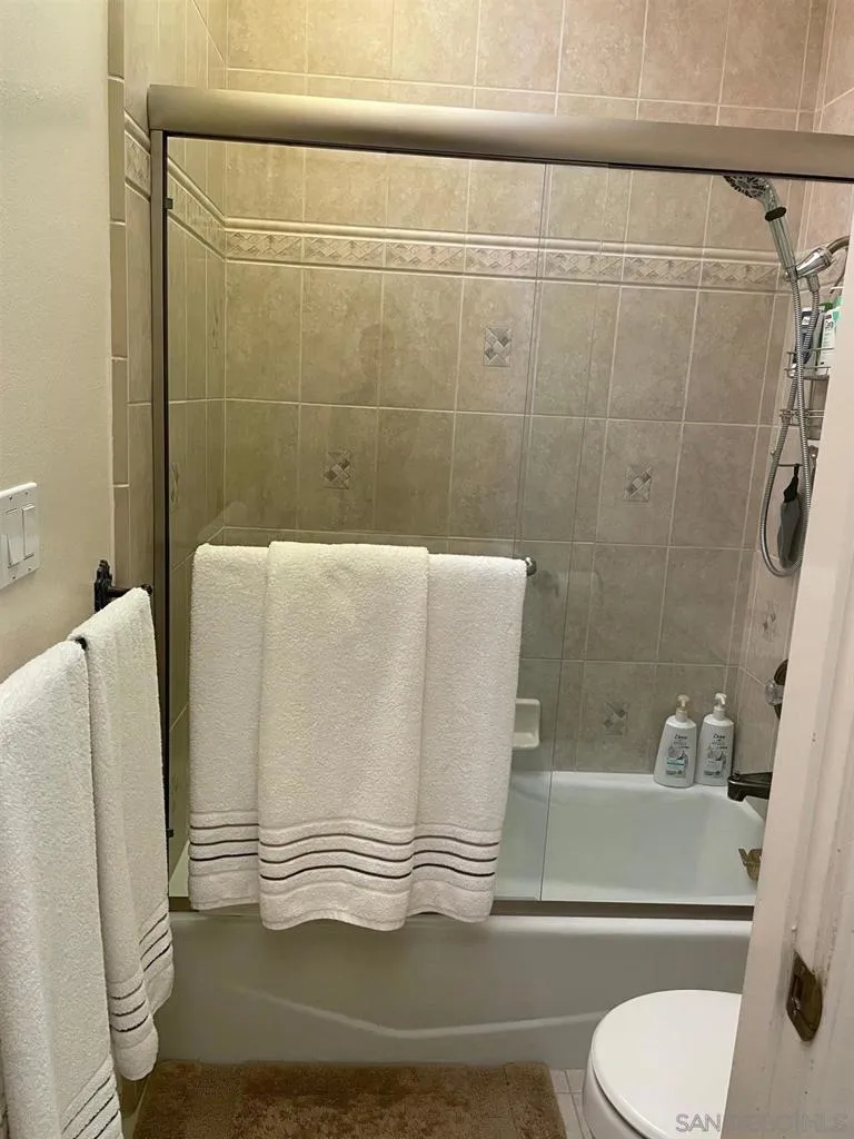 8206 Caminito Lacayo, California home-pic-14