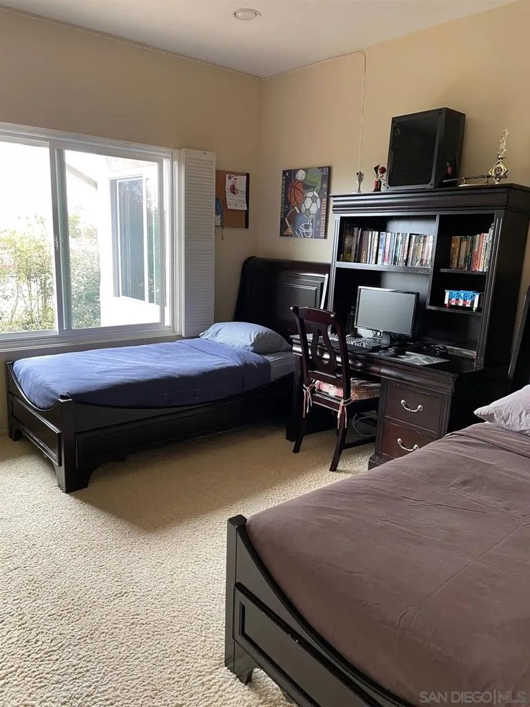 8206 Caminito Lacayo, California home-pic-10