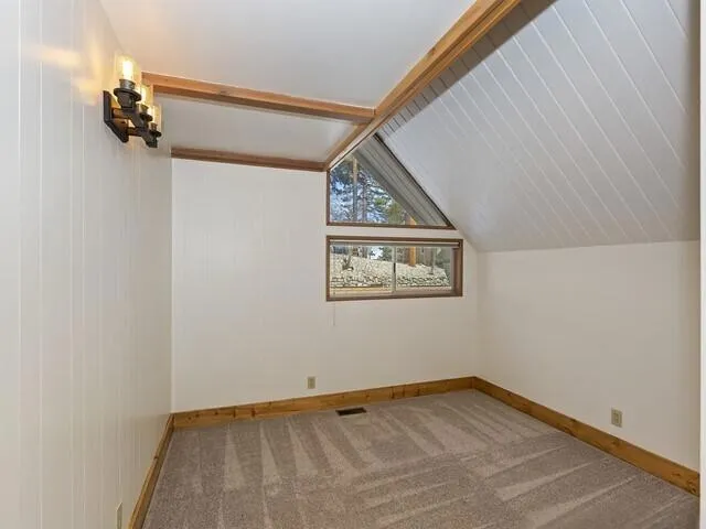 017_Bedroom