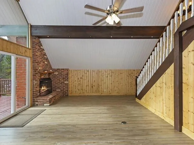 005_Living Room