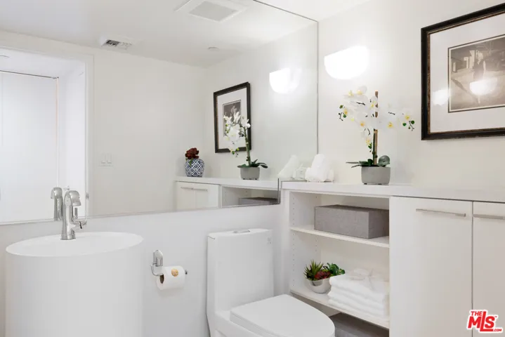 13600 Marina Pointe Drive 1008, Marina Del Rey, California 90292