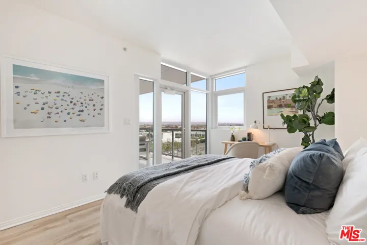 13600 Marina Pointe Drive 1008, Marina Del Rey, California 90292