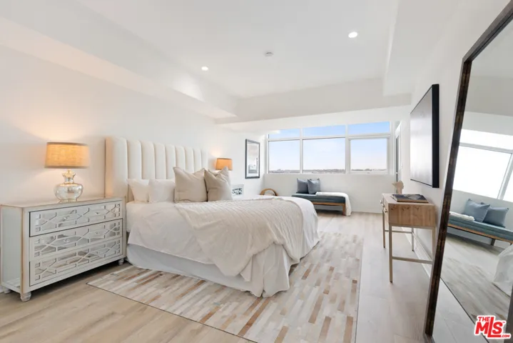 13600 Marina Pointe Drive 1008, Marina Del Rey, California 90292