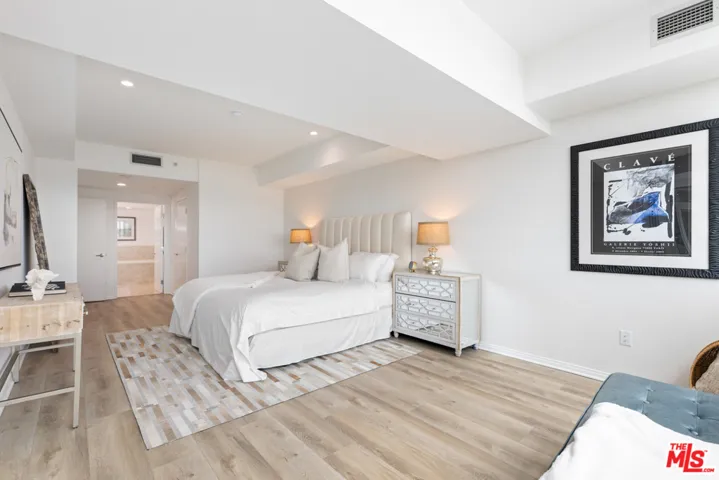 13600 Marina Pointe Drive 1008, Marina Del Rey, California 90292
