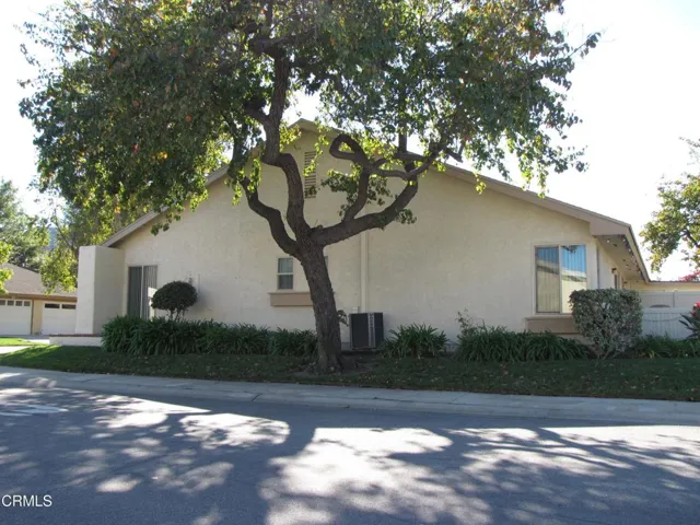 Side Corner 24125 Village