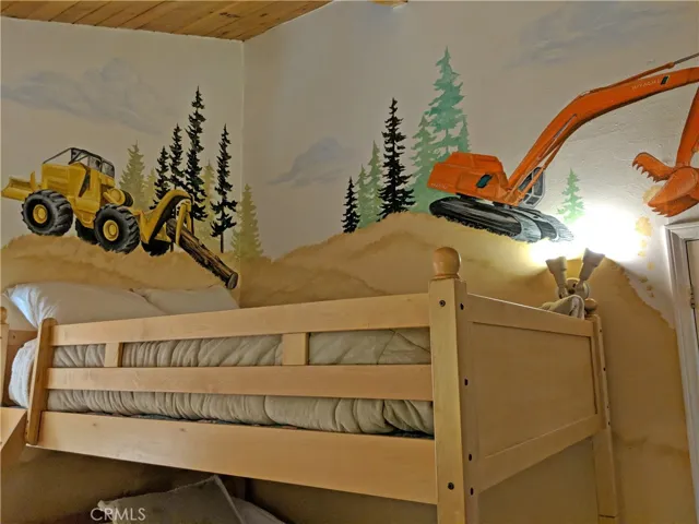 downstairs bedroom 2