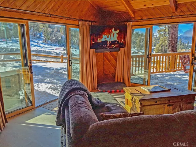 1417 Lassen Drive, Big Bear, California 92314