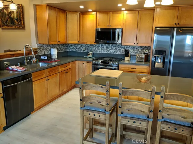 1417 Lassen Drive, Big Bear, California 92314