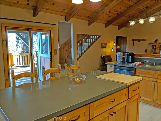 1417 Lassen Drive, Big Bear, California 92314