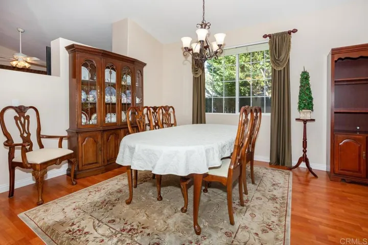 1989 Ridge Way, Escondido, California 92029