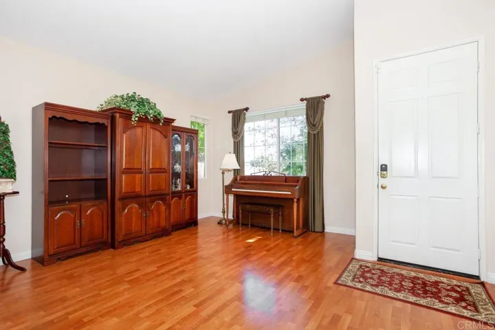 1989 Ridge Way, Escondido, California 92029
