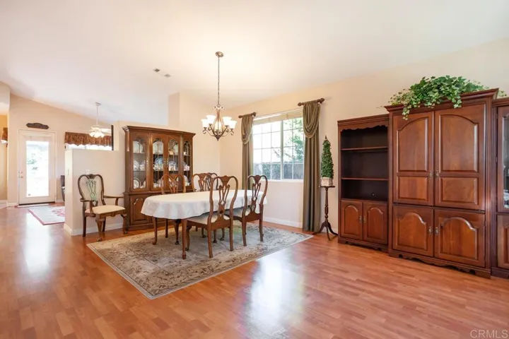 1989 Ridge Way, Escondido, California 92029