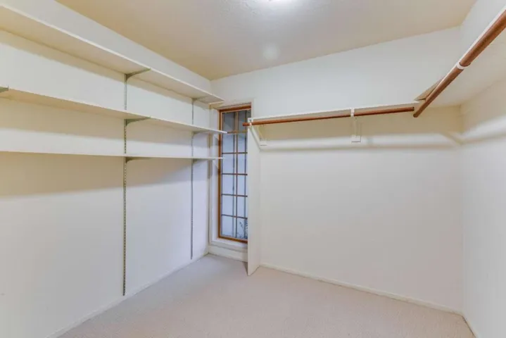 25228 La Loma Drive, Los Altos Hills, California 94022