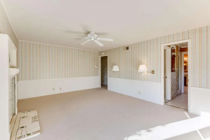 25228 La Loma Drive, Los Altos Hills, California 94022