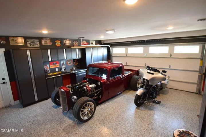 Garage No. 2 (Cabinets Included)
