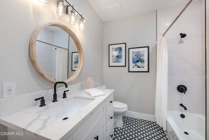 Secondary Bedroom 2 Ensuite Bath