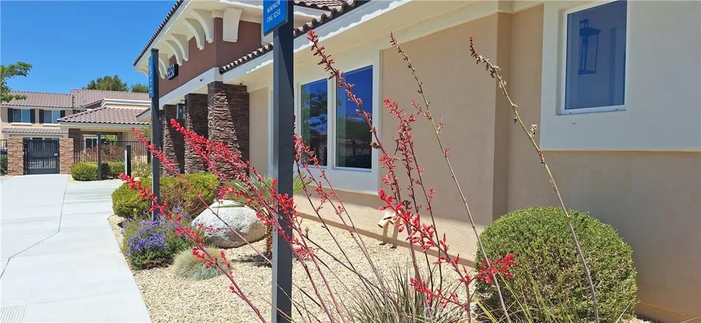 16850 Muscatel, Hesperia, California 92345