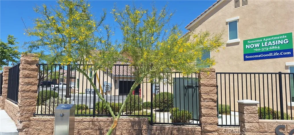 16850 Muscatel, Hesperia, California 92345