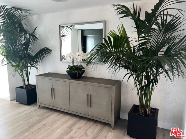 1100 Alta Loma Road 702, West Hollywood, California 90069