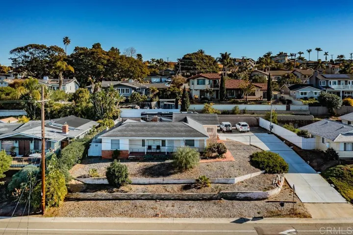 3342 Donna Drive, Carlsbad, California 92008