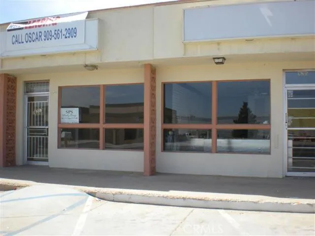 16209-16211 Main Street, Hesperia, California 92345