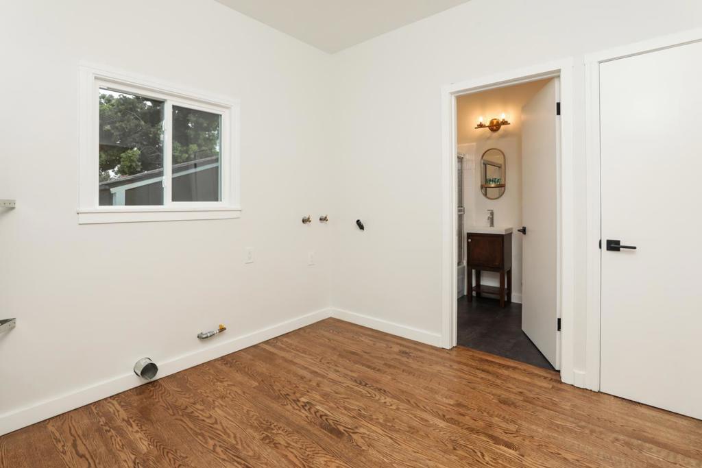 300 Encina Avenue, Redwood City, California 94061 home-pic-54